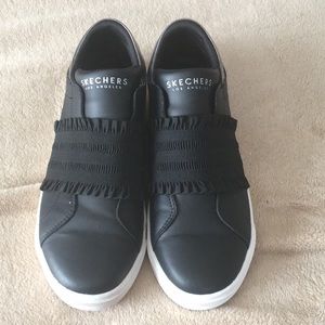 Skechers sneakers